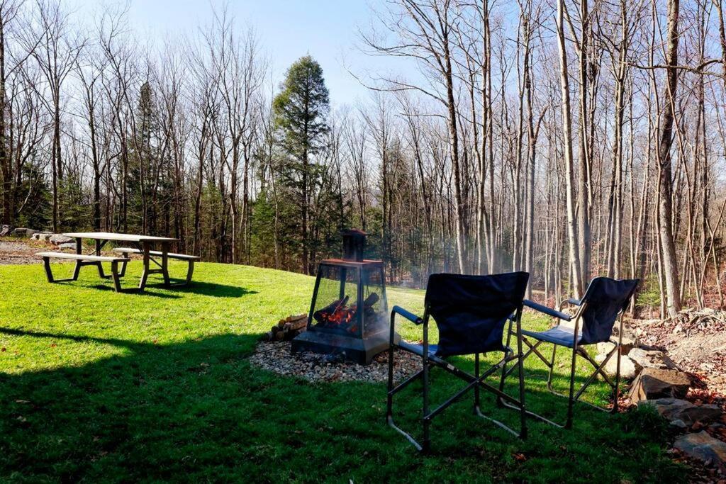 Chalet Woodpecker Lodge - Chaleureux Avec Foyer. Orford Luaran gambar